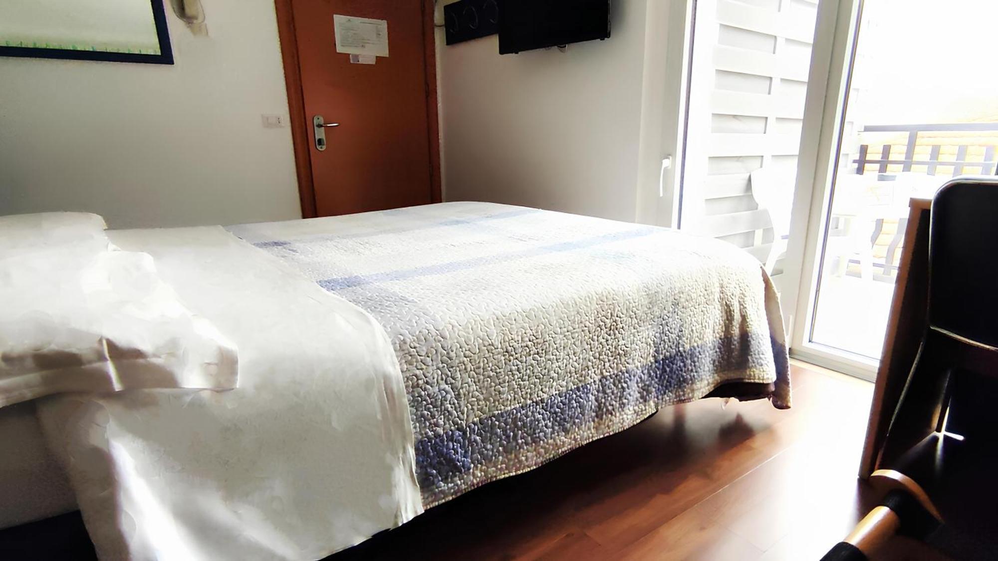 Birilli B&B ชิวิตาโนวา มาร์เค ภายนอก รูปภาพ