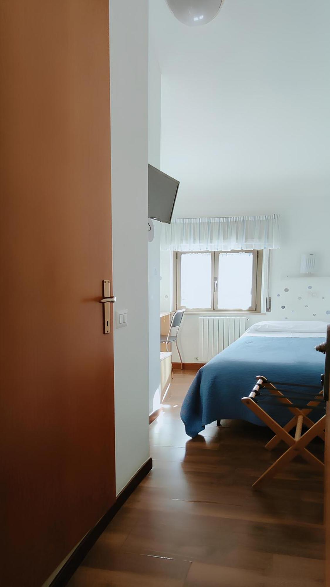 Birilli B&B ชิวิตาโนวา มาร์เค ภายนอก รูปภาพ